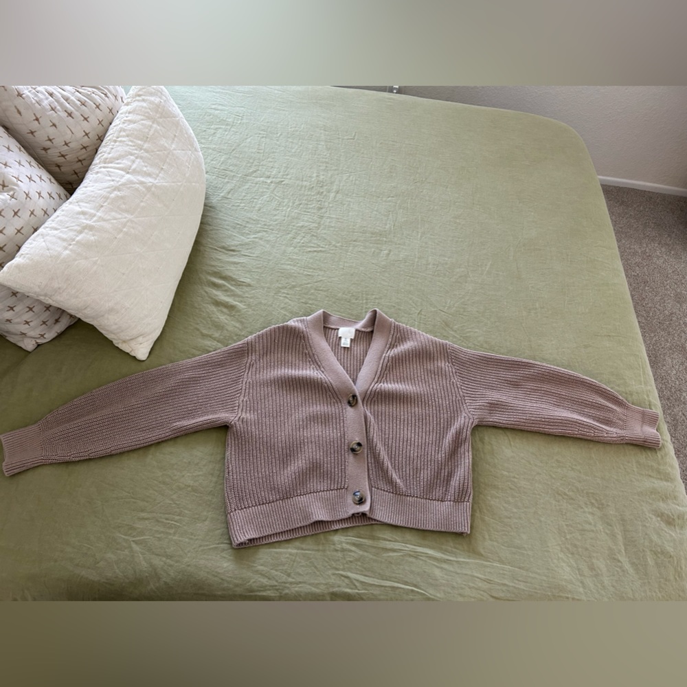 h&m light brown sweater